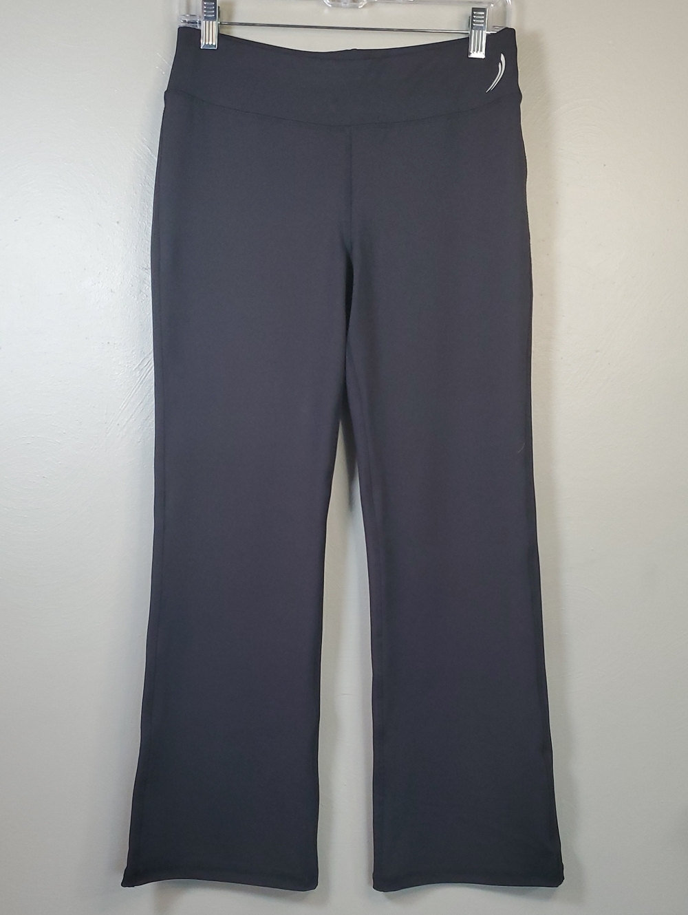 Exertek Black Women's Stretch Flare Yoga Pants. Small
